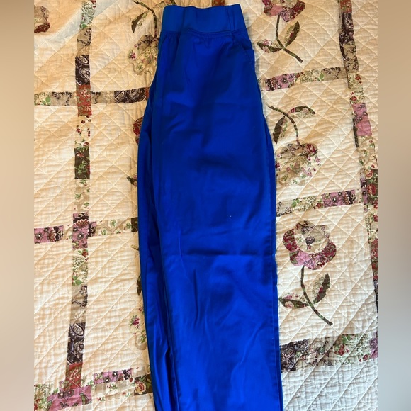 Adar Cargo Scrub pants, multi pocket. Size M. Barely worn - Picture 1 of 2